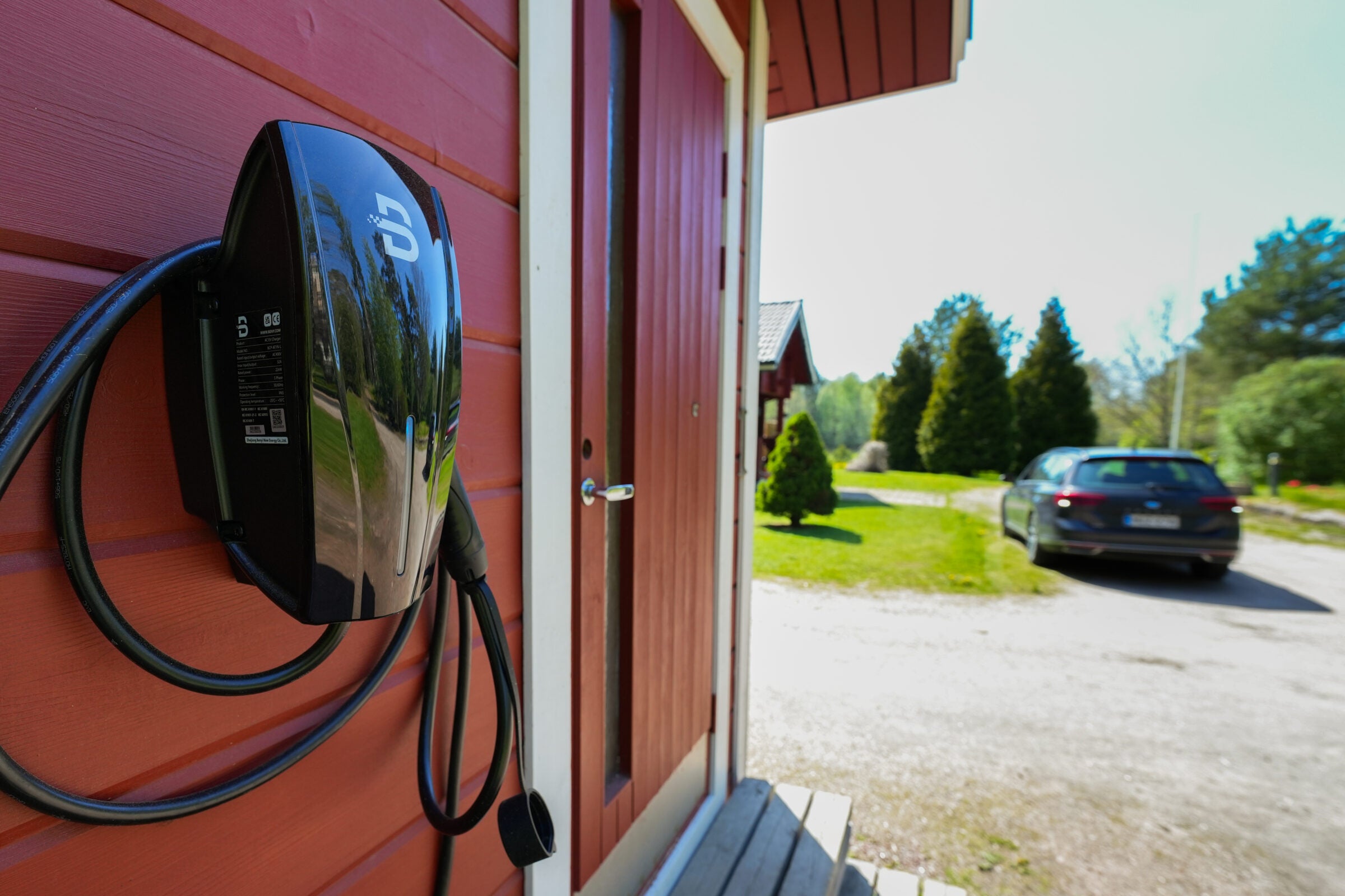 BENY BCP-sarja - sähköauton latausasema, 6 m kaapelilla (sis. langattoman kuormanhallintayksikön)